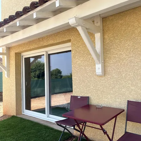 Très Jolie Avec Piscine Montmerle-sur-Saone